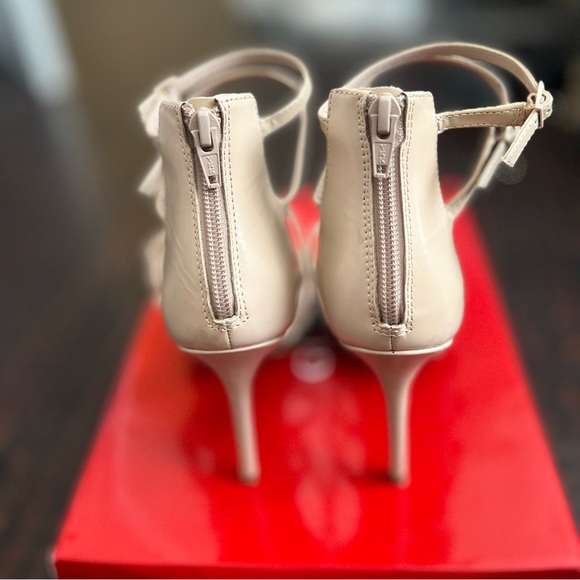 Aldo Black and Nude Buckle Up Stiletto - Picture 7 of 8